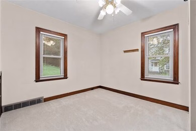 1402-main-st-e-menomonie-wi-22