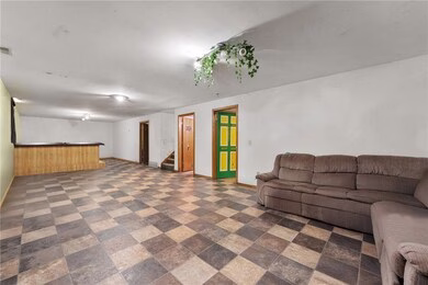 e5740-833rd-ave-colfax-wi-17