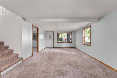 260-pershing-ave-clear-lake-wi-10