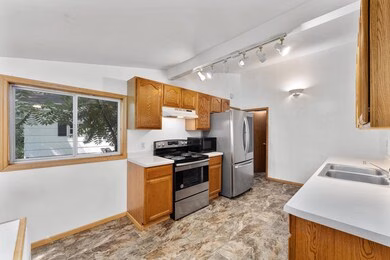 260-pershing-ave-clear-lake-wi-20