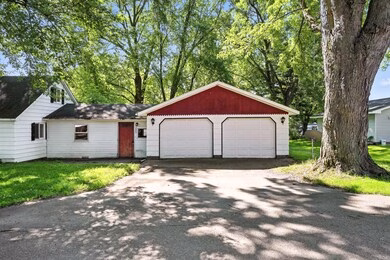 260-pershing-ave-clear-lake-wi-buildingphoto-4